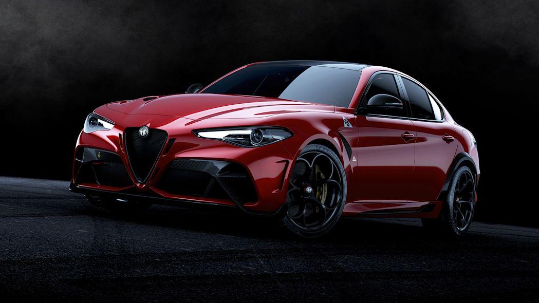 รถในตำนานคืนชีพ! Alfa Romeo Giulia Quadrifoglio GTA ทรงพลัง 540 แรงม้า