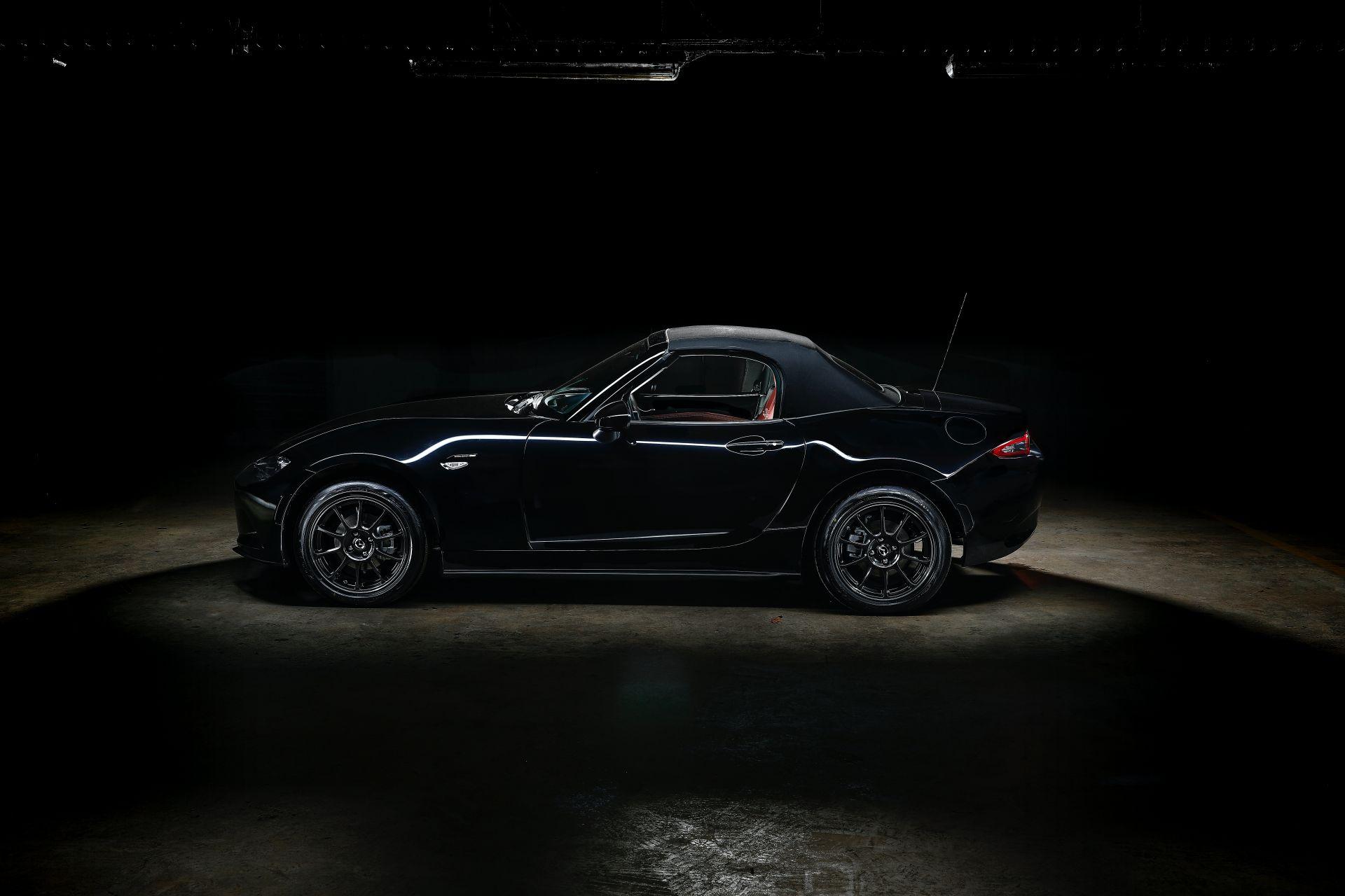 Mazda MX-5 Eunos Edition ความดำทะมึนแสนสง่า ผลิตเพียง 110 คันเท่านั้น!