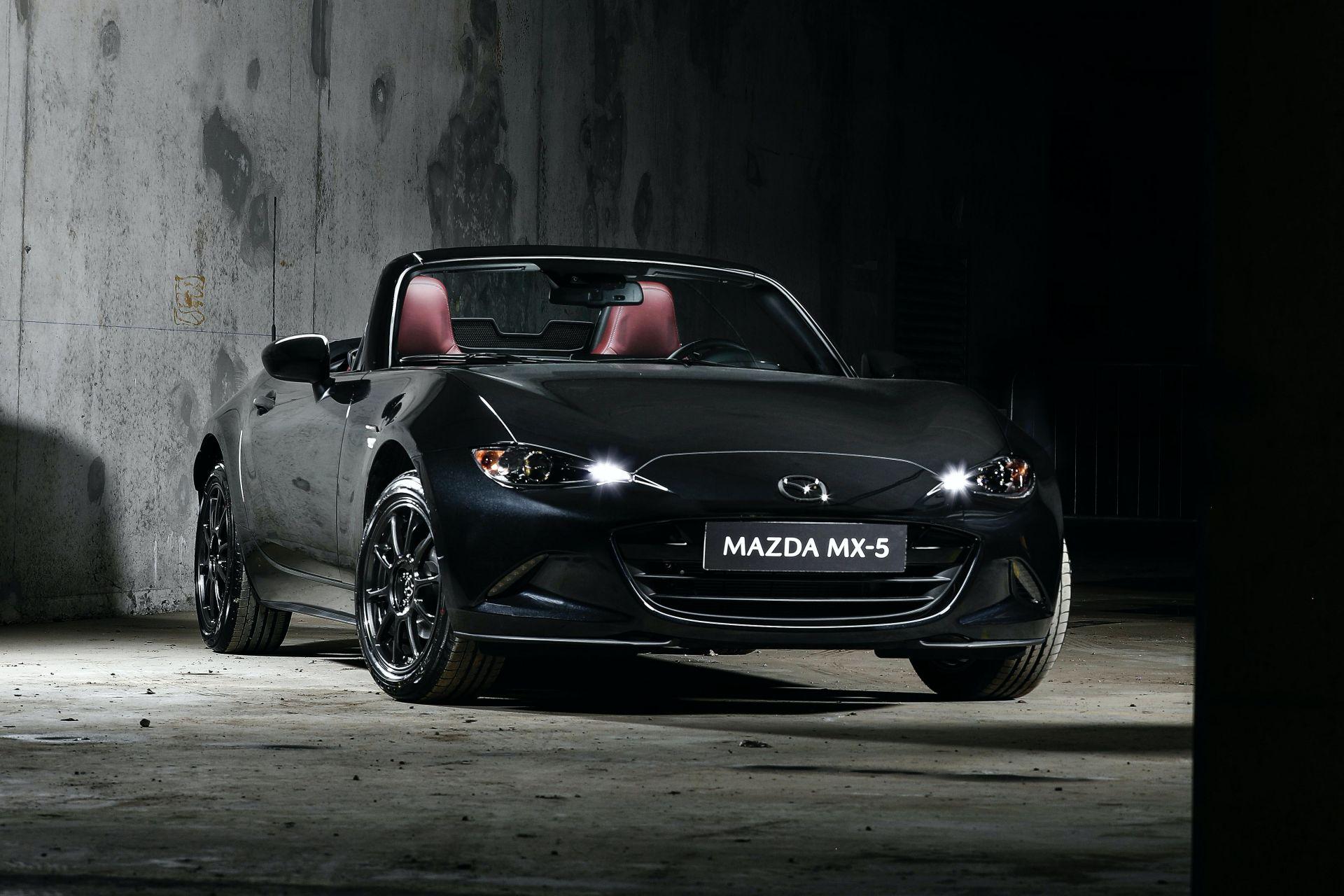 Mazda MX-5 Eunos Edition ความดำทะมึนแสนสง่า ผลิตเพียง 110 คันเท่านั้น!