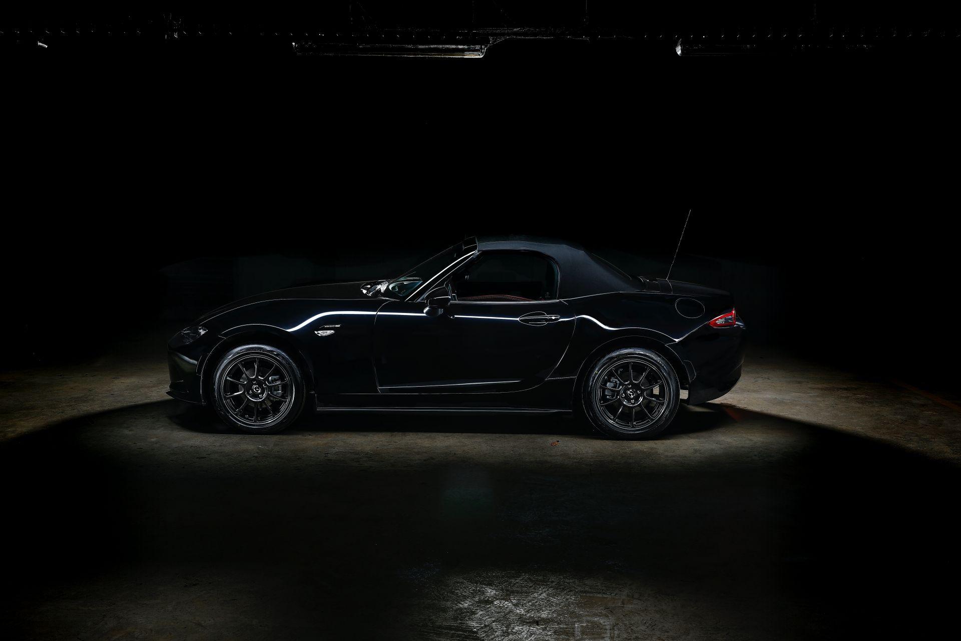 Mazda MX-5 Eunos Edition ความดำทะมึนแสนสง่า ผลิตเพียง 110 คันเท่านั้น!