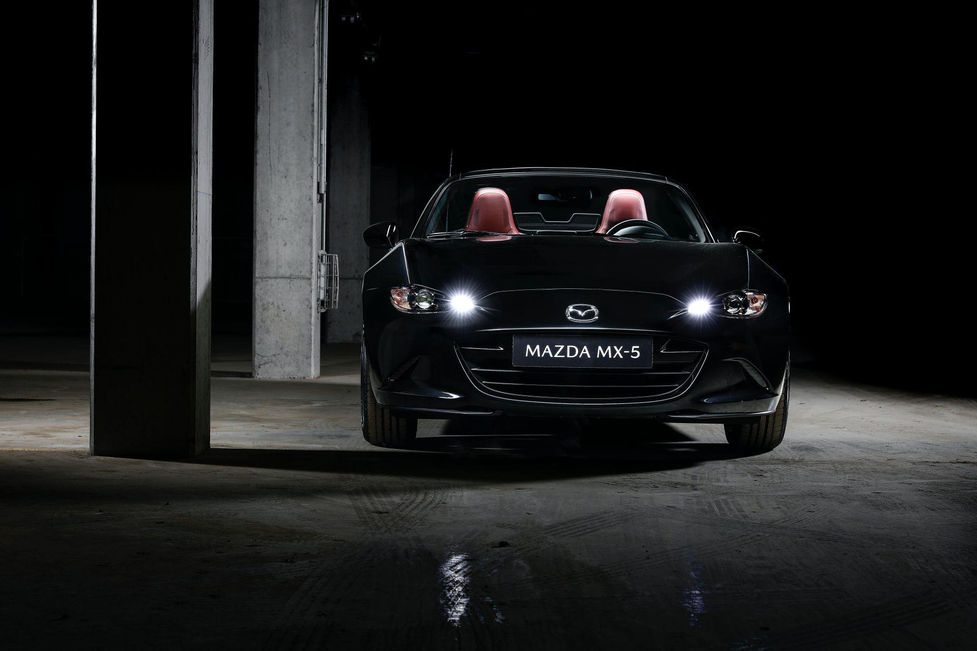 Mazda MX-5 Eunos Edition ความดำทะมึนแสนสง่า ผลิตเพียง 110 คันเท่านั้น!