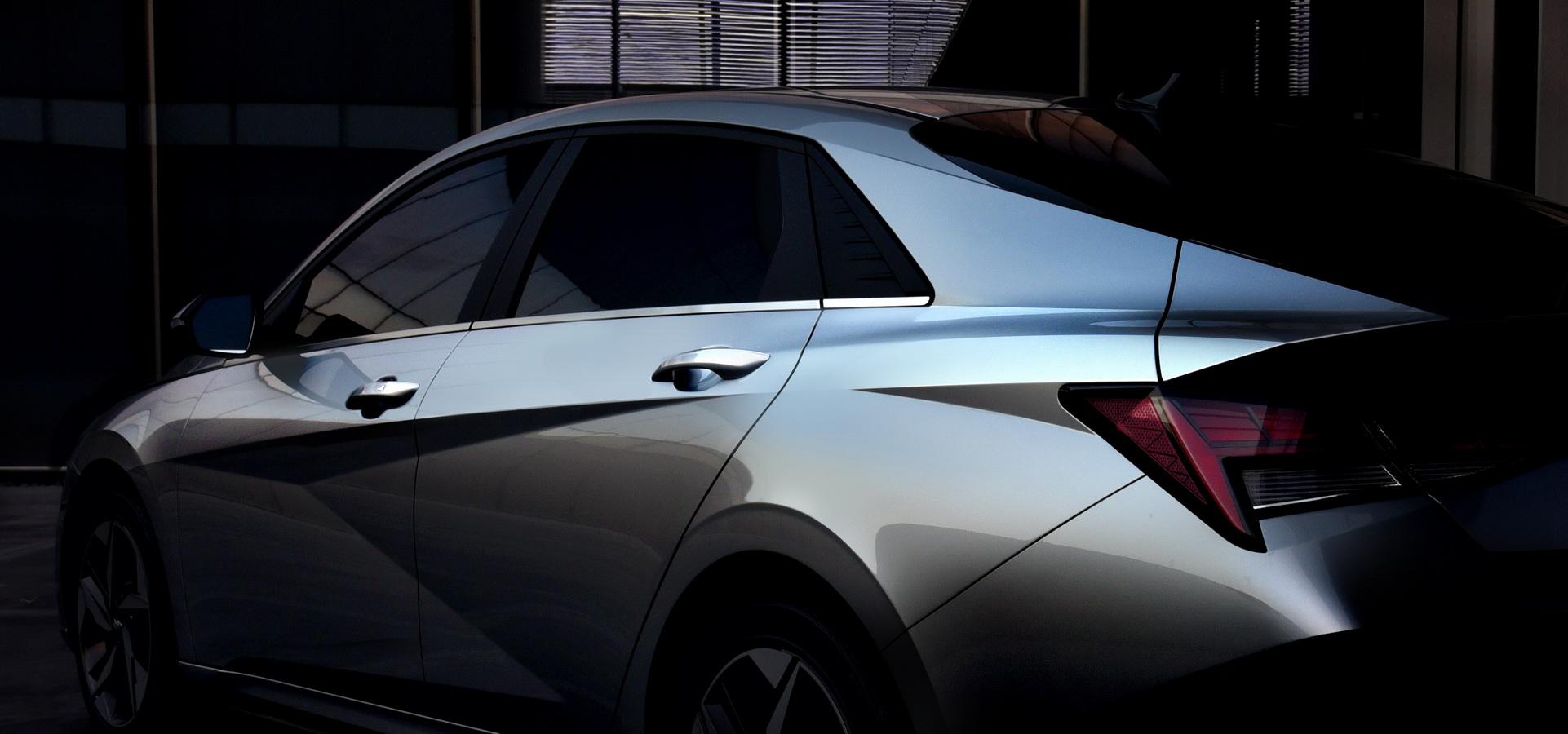 เปิดโฉม Hyundai Elantra 2021 กับดีกรีความโฉบเฉี่ยวที่เพิ่มมากขึ้น