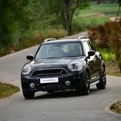 MINI Cooper S Countryman Hightrim คลาสสิคเหมือนเดิม เพิ่มเติมคือระบบเกียร์ใหม่