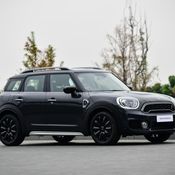 MINI Cooper S Countryman Hightrim คลาสสิคเหมือนเดิม เพิ่มเติมคือระบบเกียร์ใหม่