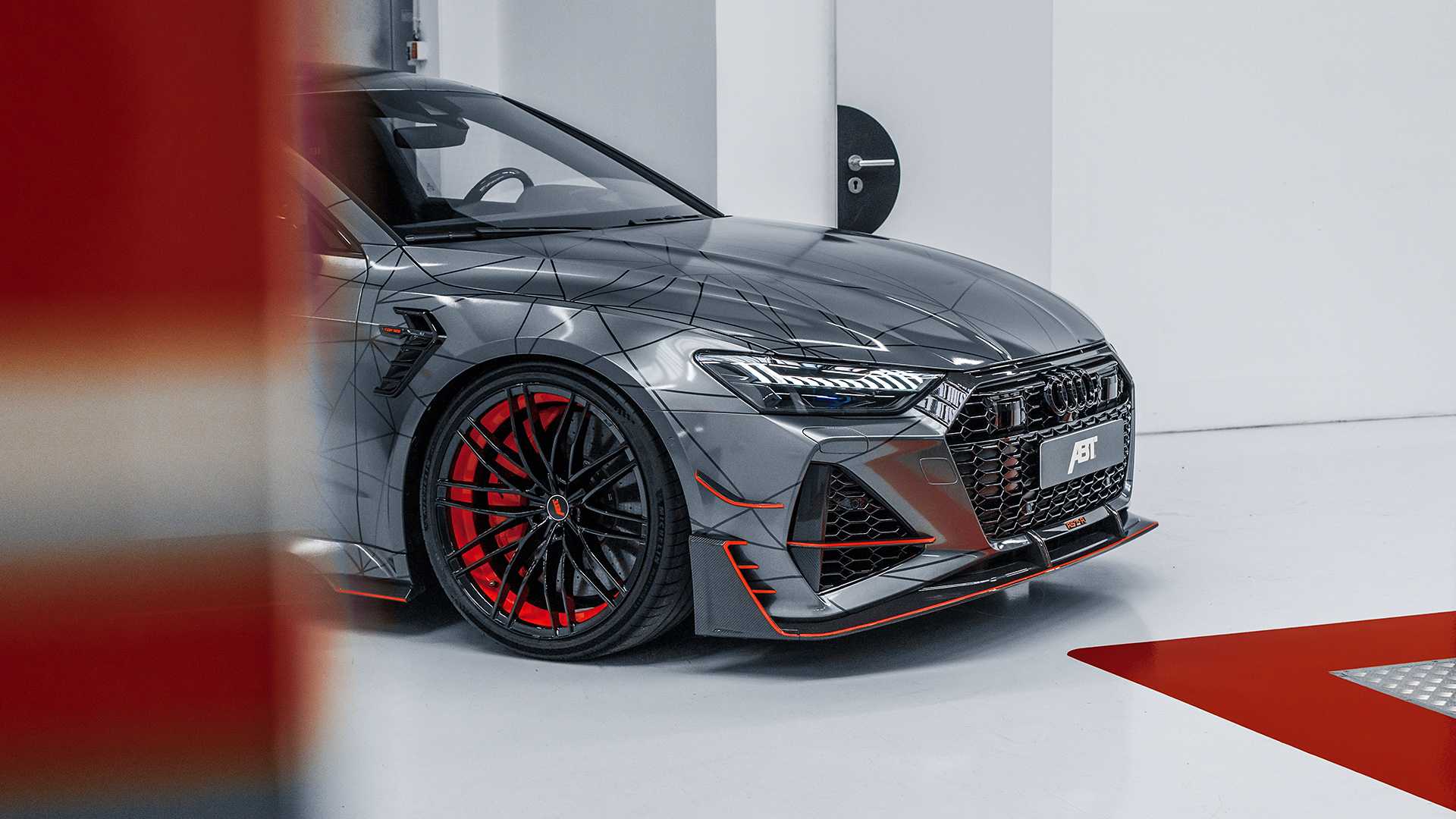 Audi RS7-R กับสมรรถนะที่โหดขึ้น และลายกราฟิกสุดโดดเด่นคล้ายไอ้แมงมุม