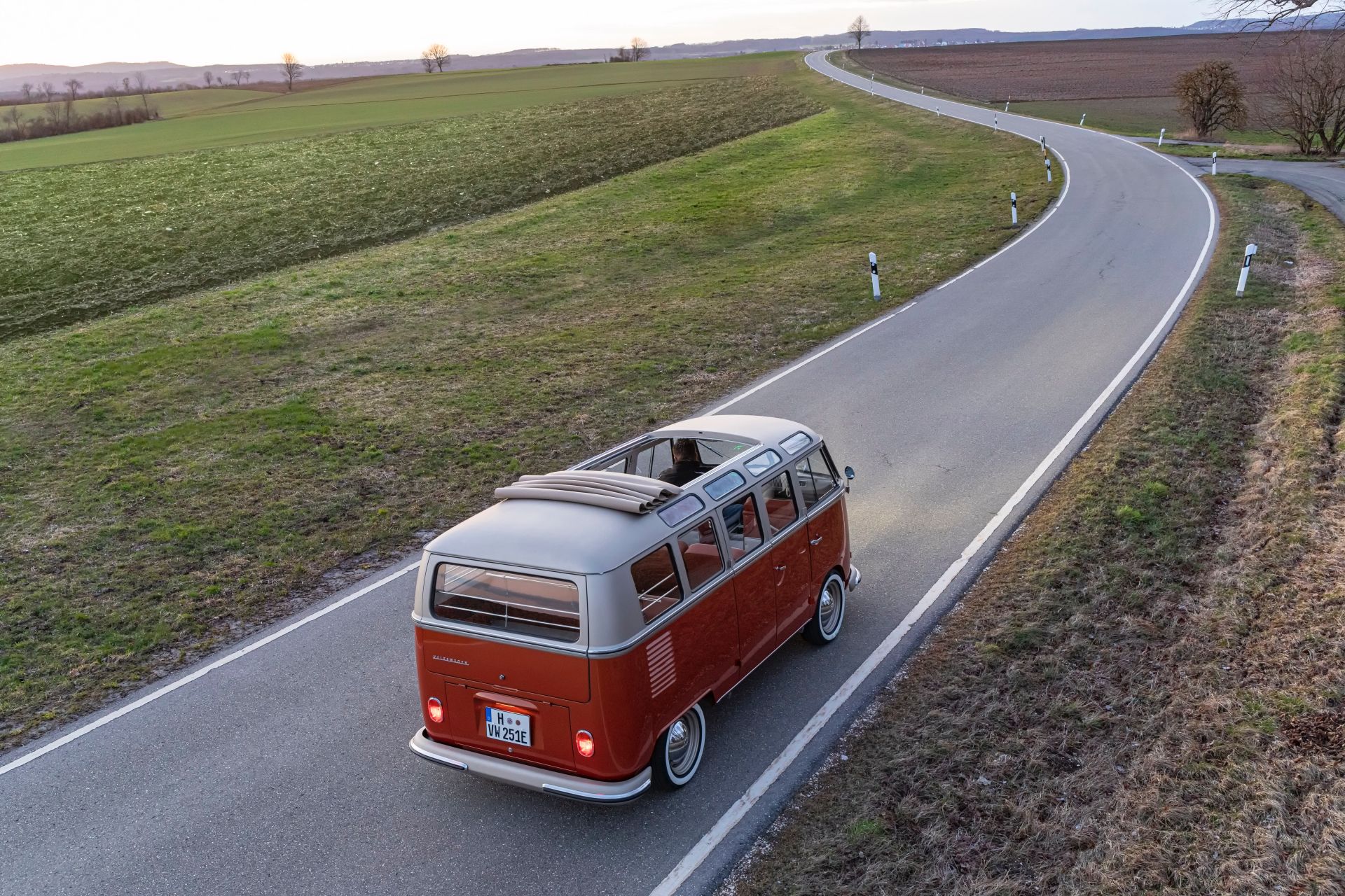 Volkswagen e-Bulli Concept รถยนต์ไฟฟ้าทรงคลาสสิก กลิ่นอายเดิมๆ ที่สายรถเก่าถวิลหา