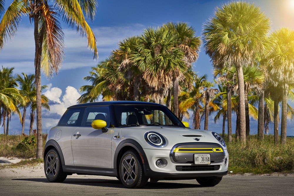 งานเข้าอย่างจัง! MINI Cooper SE ตัดสินใจเปลี่ยนชื่อล้อ หลังชื่อซ้ำไวรัสโคโรนา