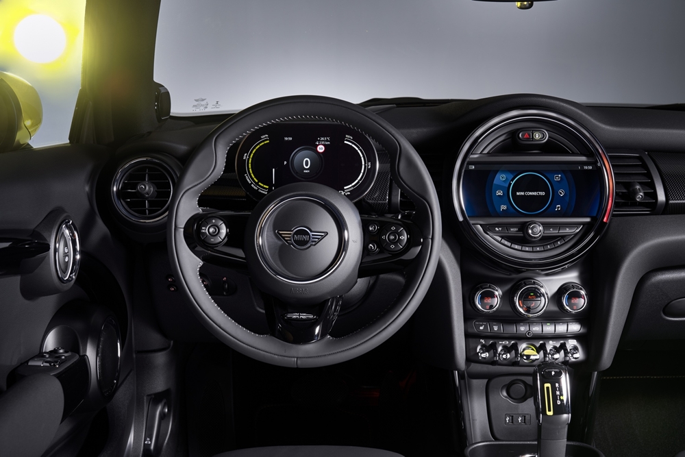 งานเข้าอย่างจัง! MINI Cooper SE ตัดสินใจเปลี่ยนชื่อล้อ หลังชื่อซ้ำไวรัสโคโรนา