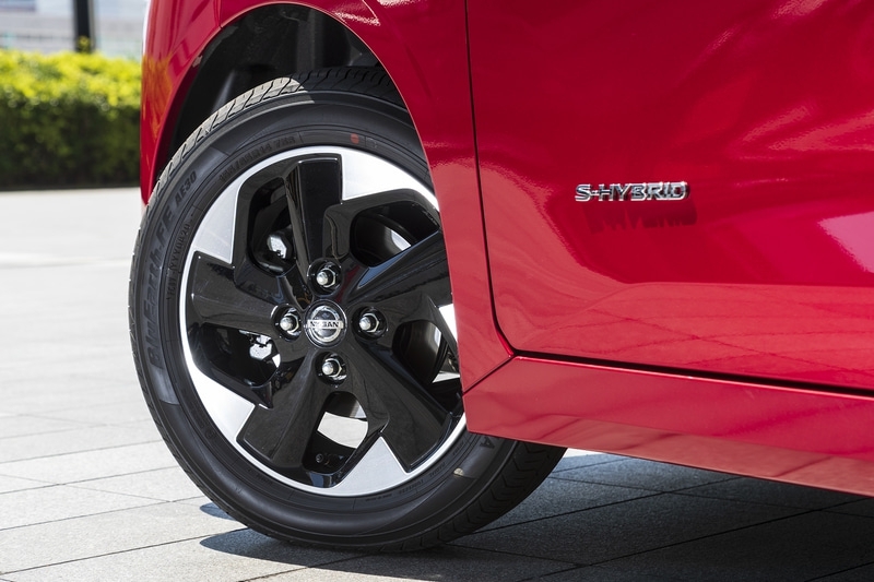อัดเเน่นเกินราคา! Nissan Roox โฉม Highway Star วางขายญี่ปุ่นเท่านั้น