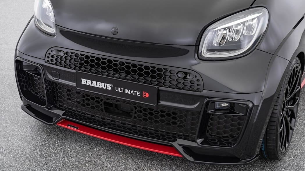 ไซส์เล็กก็ดุได้! Brabus Ultimate E รถจิ๋วปรับโฉมใหม่ทั้งคันที่เราภูมิใจนำเสนอ