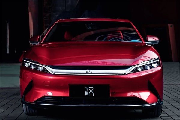 เปิดหน้าลุยตลาดยุโรป! BYD Han EV รถยนต์ไฟฟ้าจีนพร้อมชน Tesla Model 3