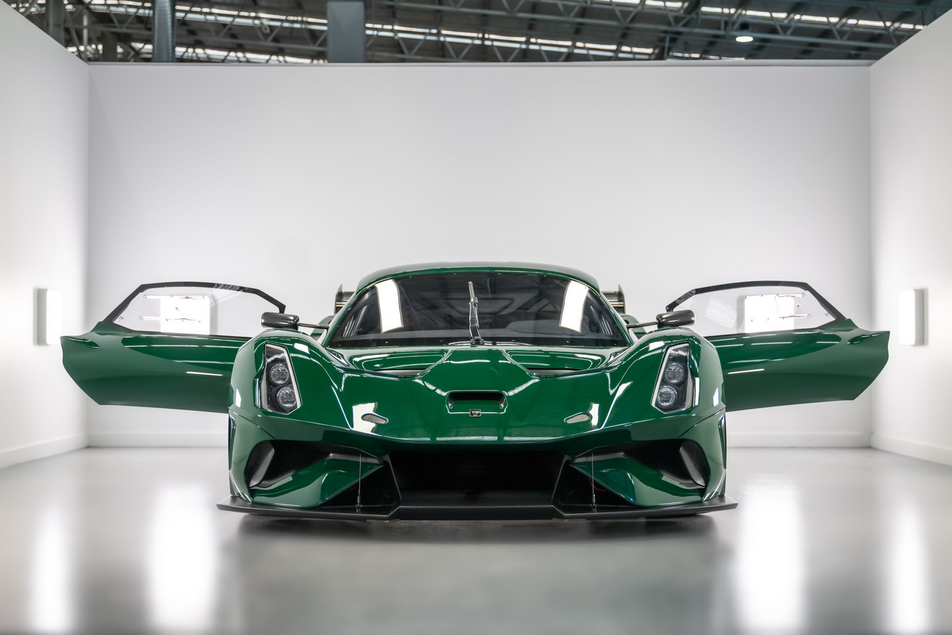 Brabham BT62 Competition ไฮเปอร์คาร์สุดเดือด มีสิทธิ์ได้รับการพัฒนาในวิ่งบนท้องถนน