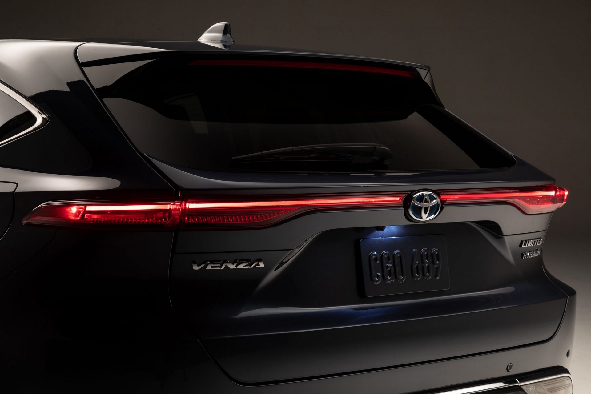 Toyota Venza 2021 คัมแบ็กพร้อมระบบไฮบริดครั้งแรก หลังหายหน้าหายตาไปกว่า 5 ปี