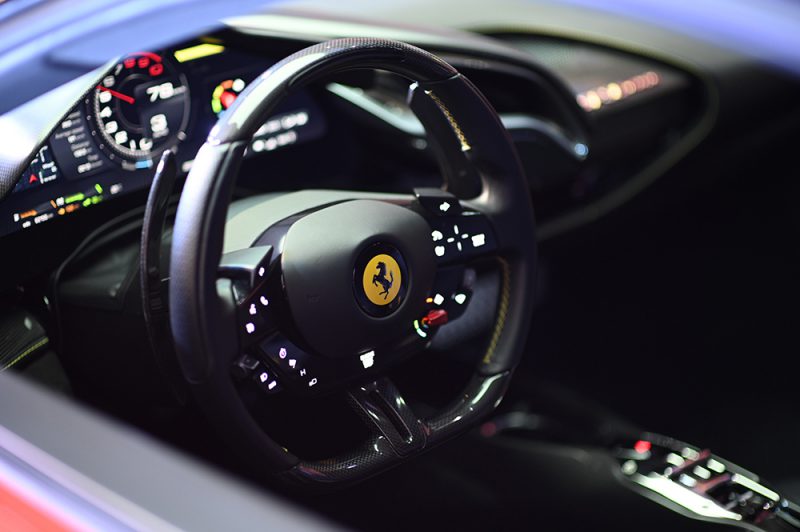 ทรงพลังที่สุด! Ferrari SF90 Stradale เปิดตัวครั้งแรกในไทย เคาะราคา 40.9 ล้าน
