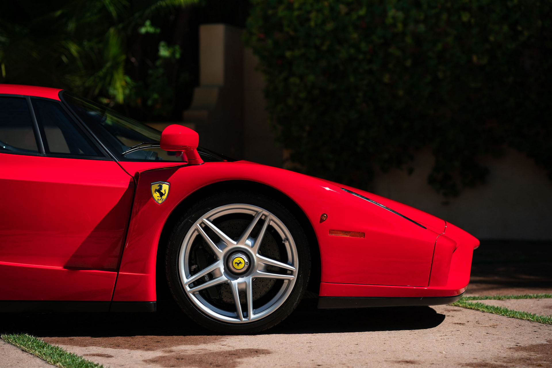 สุดจัด! Ferrari Enzo 2003 กลายเป็นรถราคาแพงที่สุดในการประมูลบนโลกออนไลน์ (ภาพ)