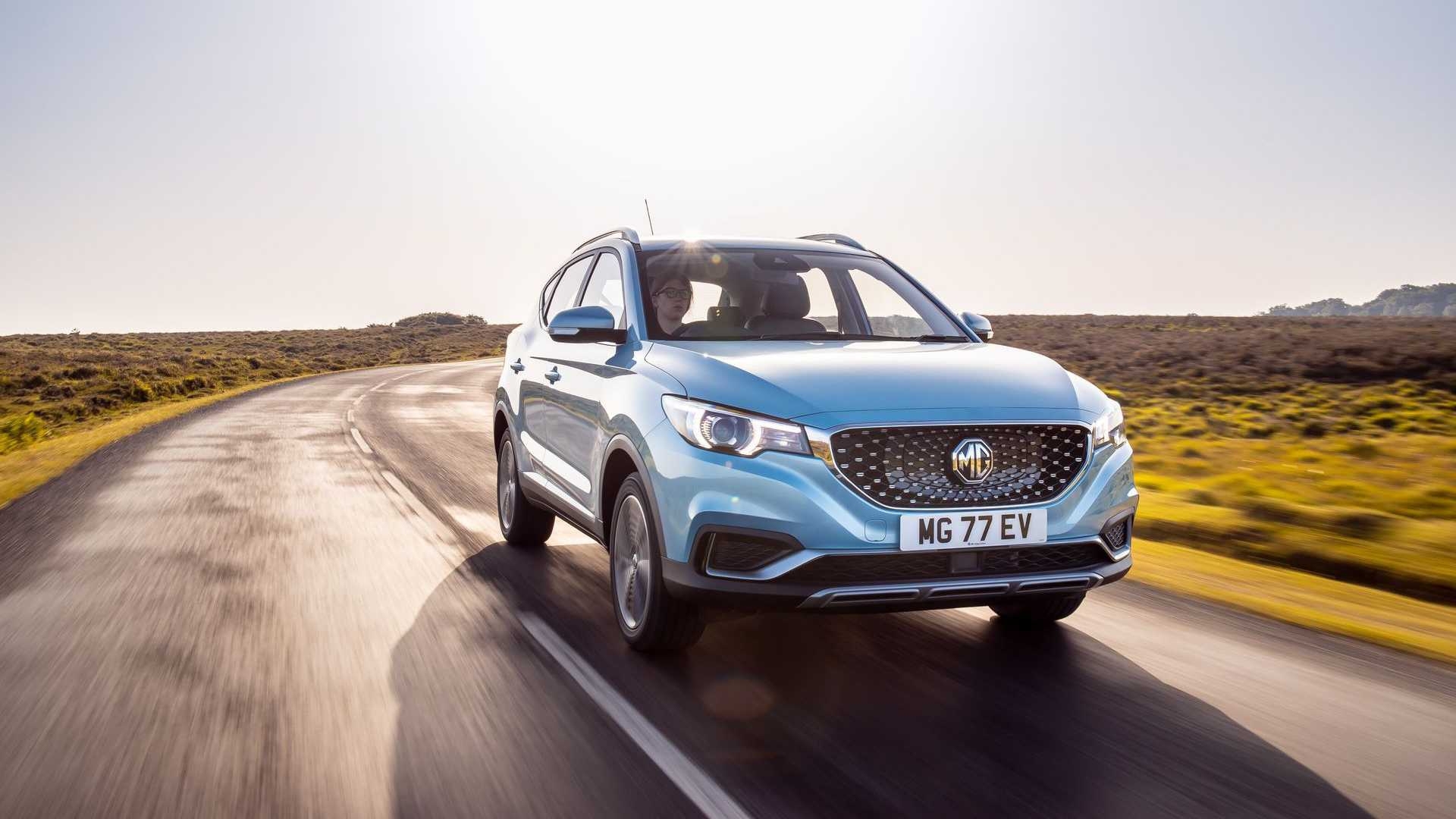 มีโอกาสเป็นไปได้! MG ZS EV 2022 ชาร์จเต็มครั้งเดียวจะวิ่งได้ไกล 500 กม.