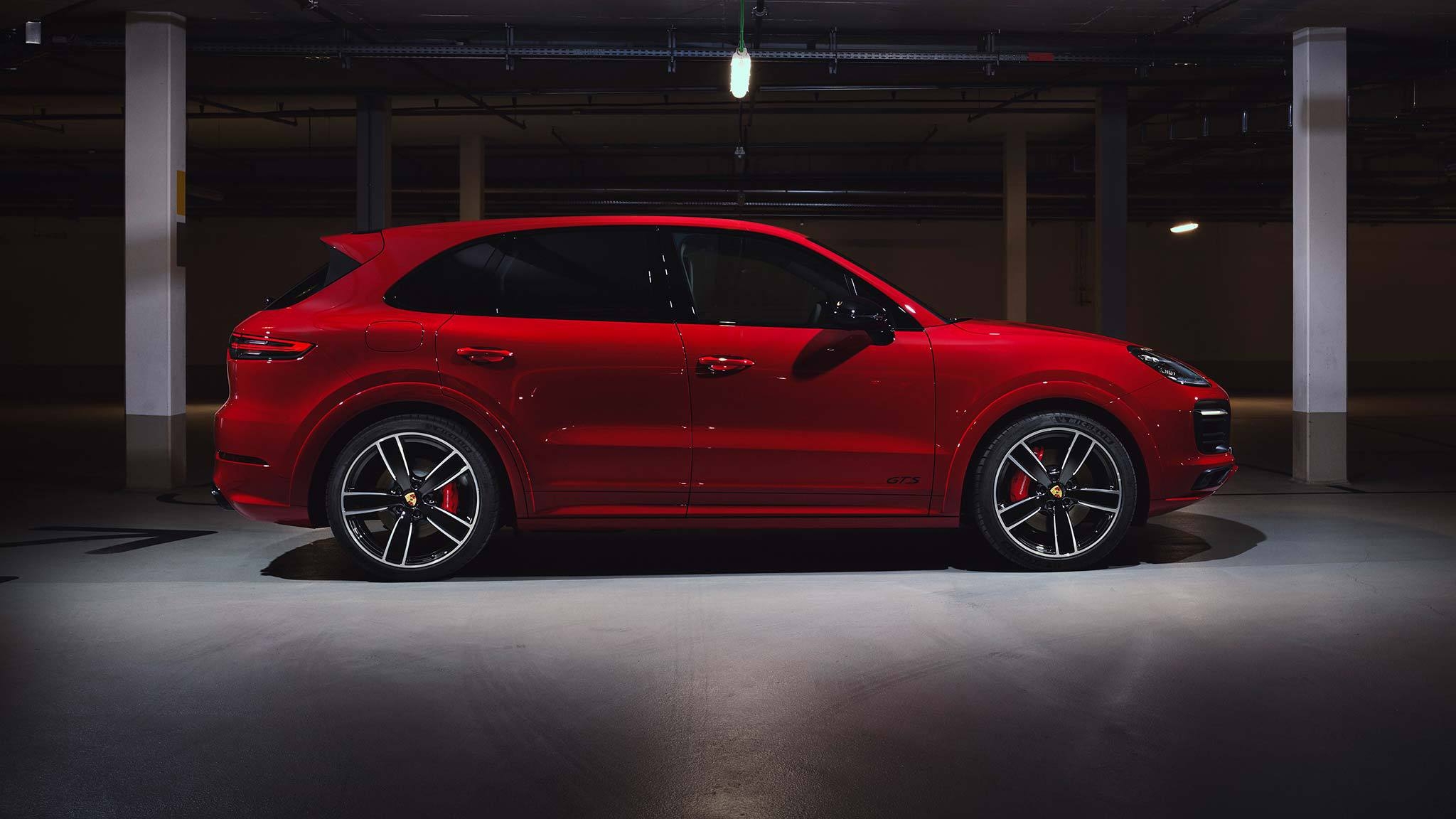 เผยราคาพร้อมสเปก Porsche Cayenne GTS 2021 เอสยูวีตัวแรงเครื่องยนต์ V8