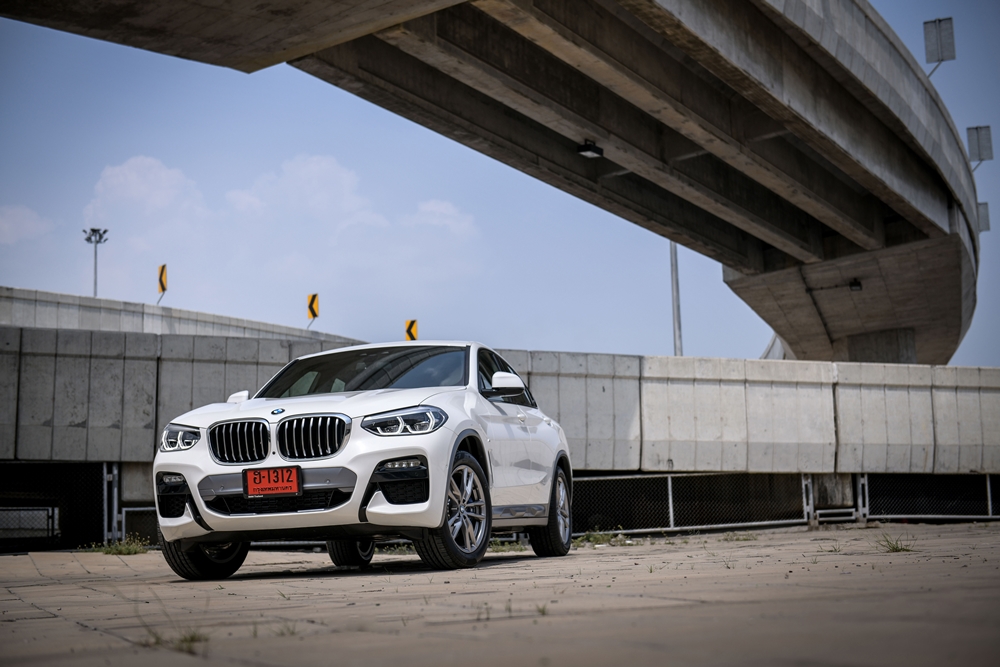 BMW X4 xDrive20d M Sport X คูเป้สุดโฉบเฉี่ยว เท่ๆ ในราคาเฉียด 4 ล้าน