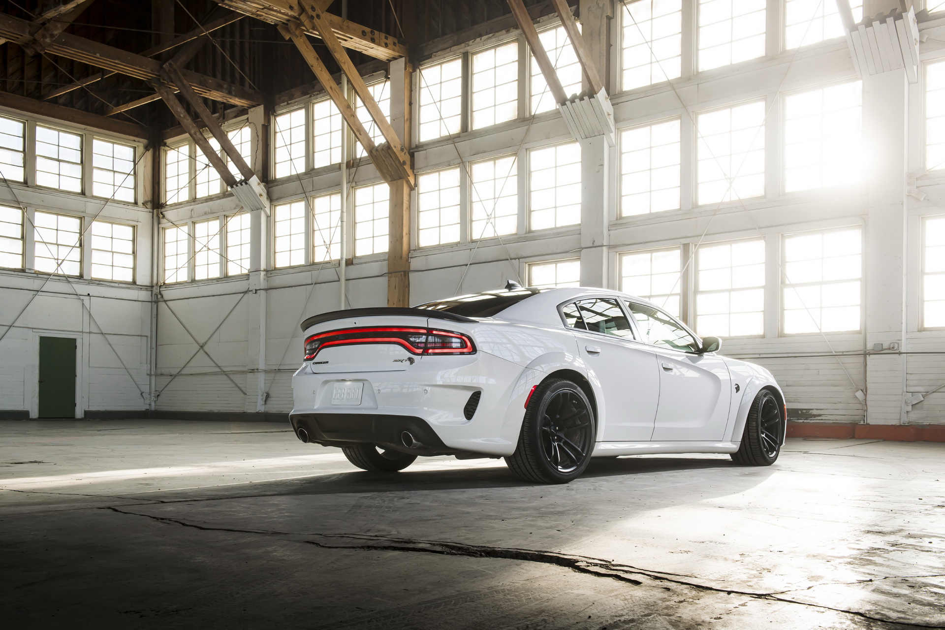 ซีดานสุดจัดจ้าน! Dodge Charger SRT Hellcat Redeye 2021 กำลังเกือบ 800 แรงม้า