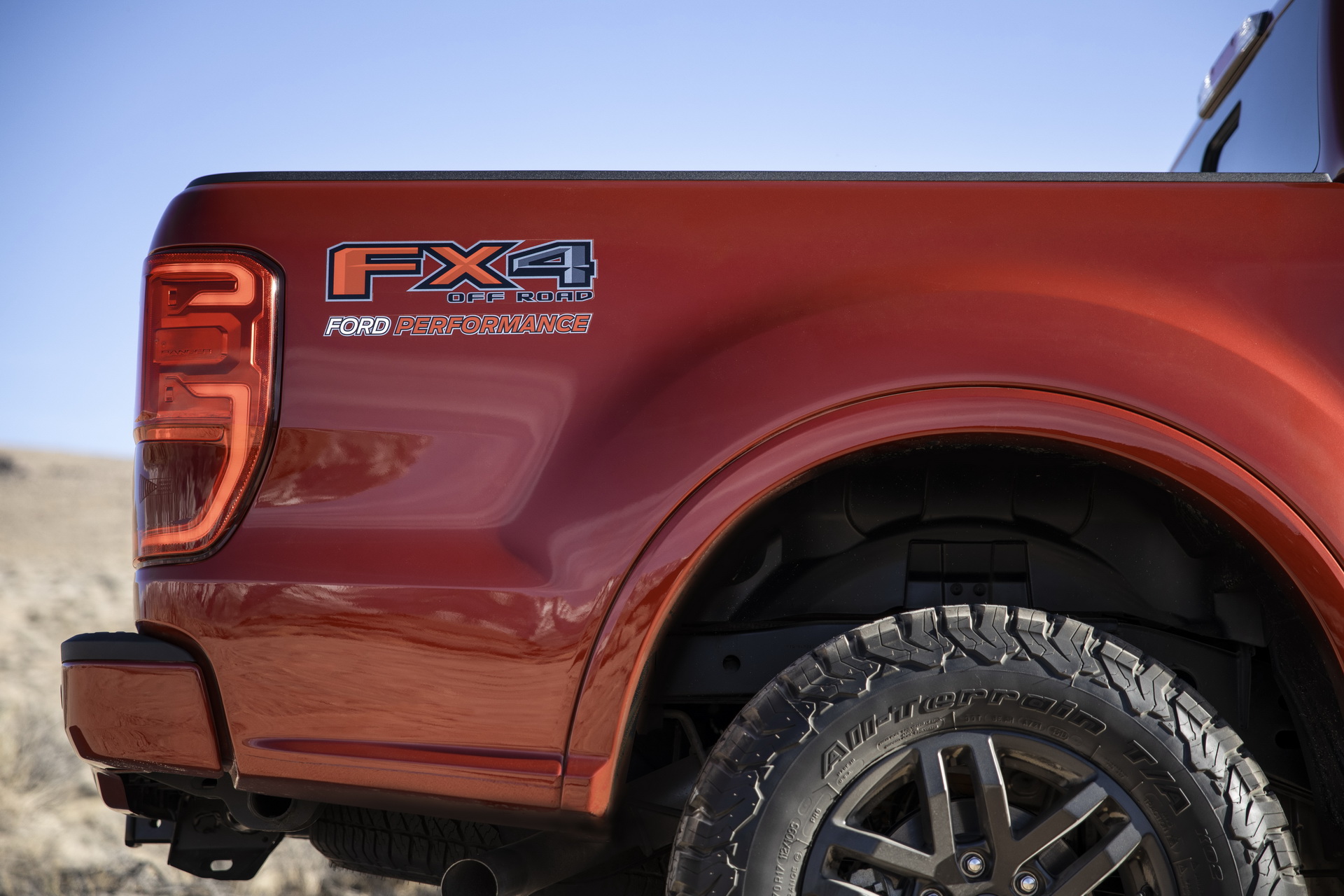 เปิดตัวแดนมะกัน! Ford Ranger กับแพ็คเกจเสริมจัดเต็มแด่สายออฟโรด