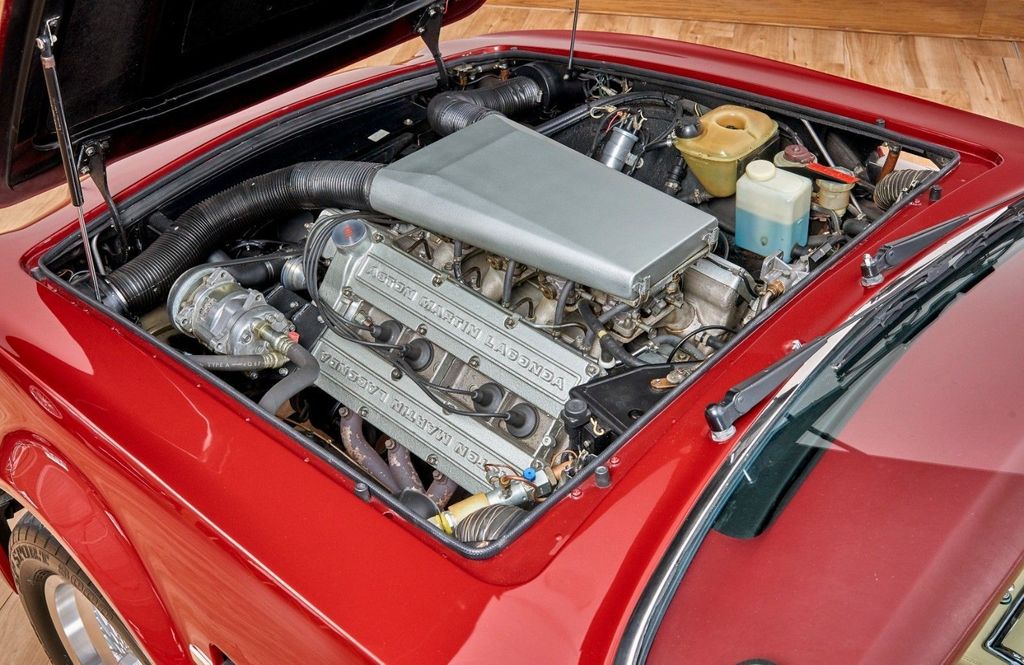 อย่างเท่! Aston Martin V8 Volante อดีตคันโปรดของ 