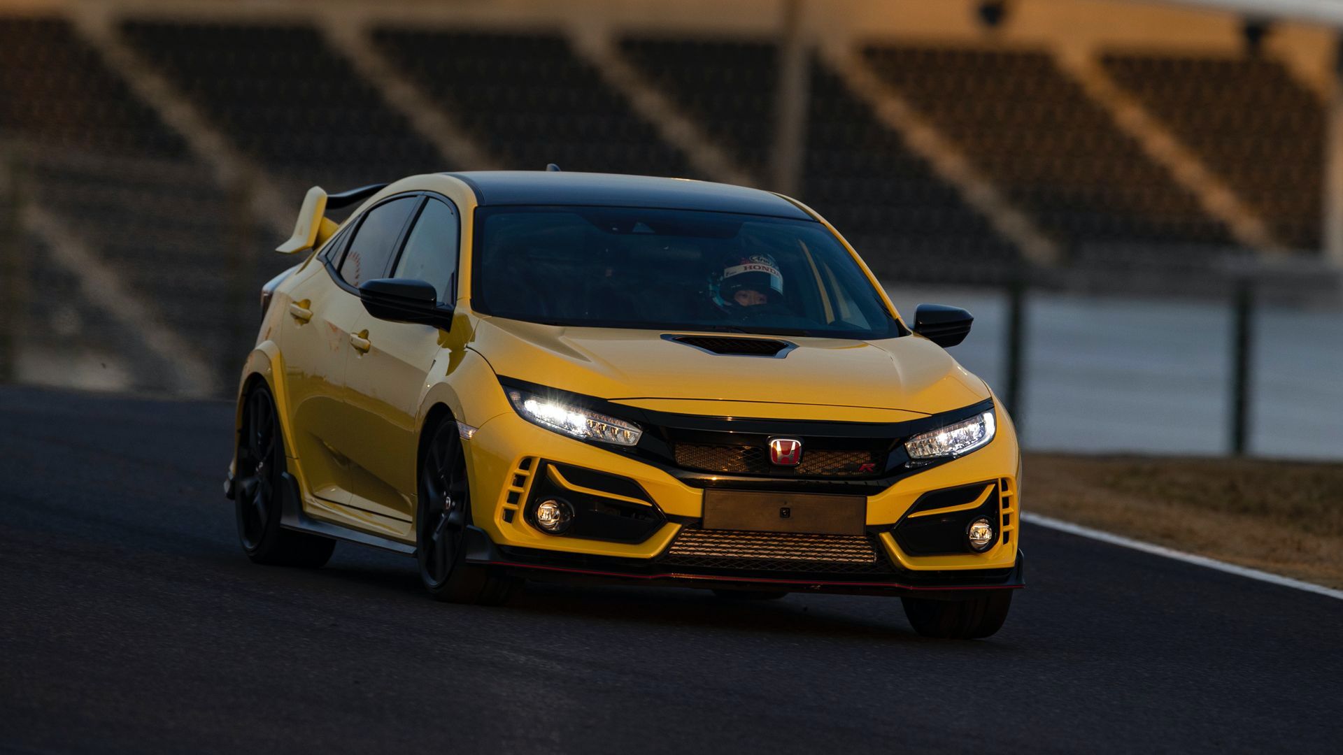 ซูซูกะยังต้องยอม! Honda Civic Type R Limited Edition ทำสถิติรถขับหน้าเร็วที่สุด