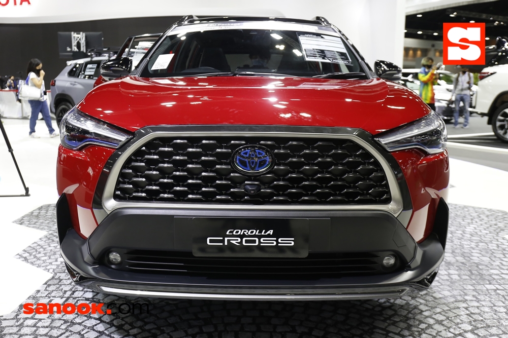 ซูมจะๆ! All-new Toyota Corolla CROSS คันจริง ณ มอเตอร์โชว์ 2020