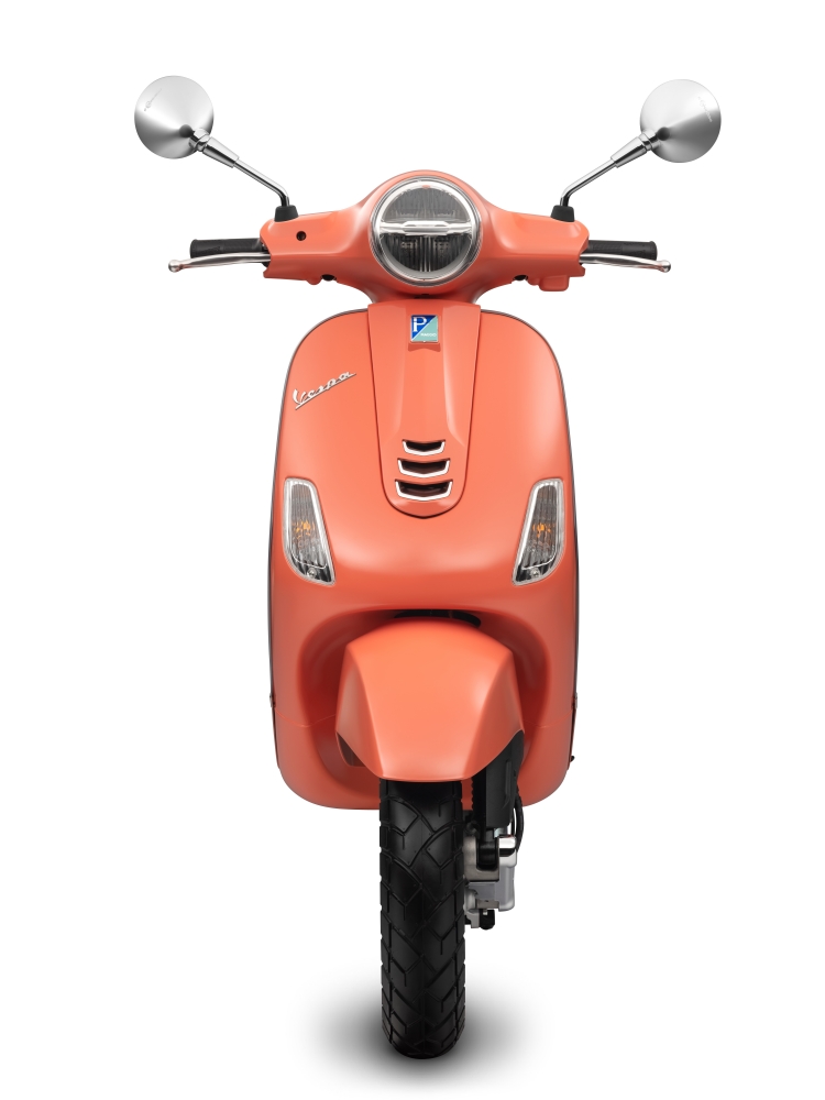 Vespa LX 10th Anni ฉลอง 1 ทศวรรษ กับสีตัวถังเดิมเมื่อ 10 ปีที่แล้ว!