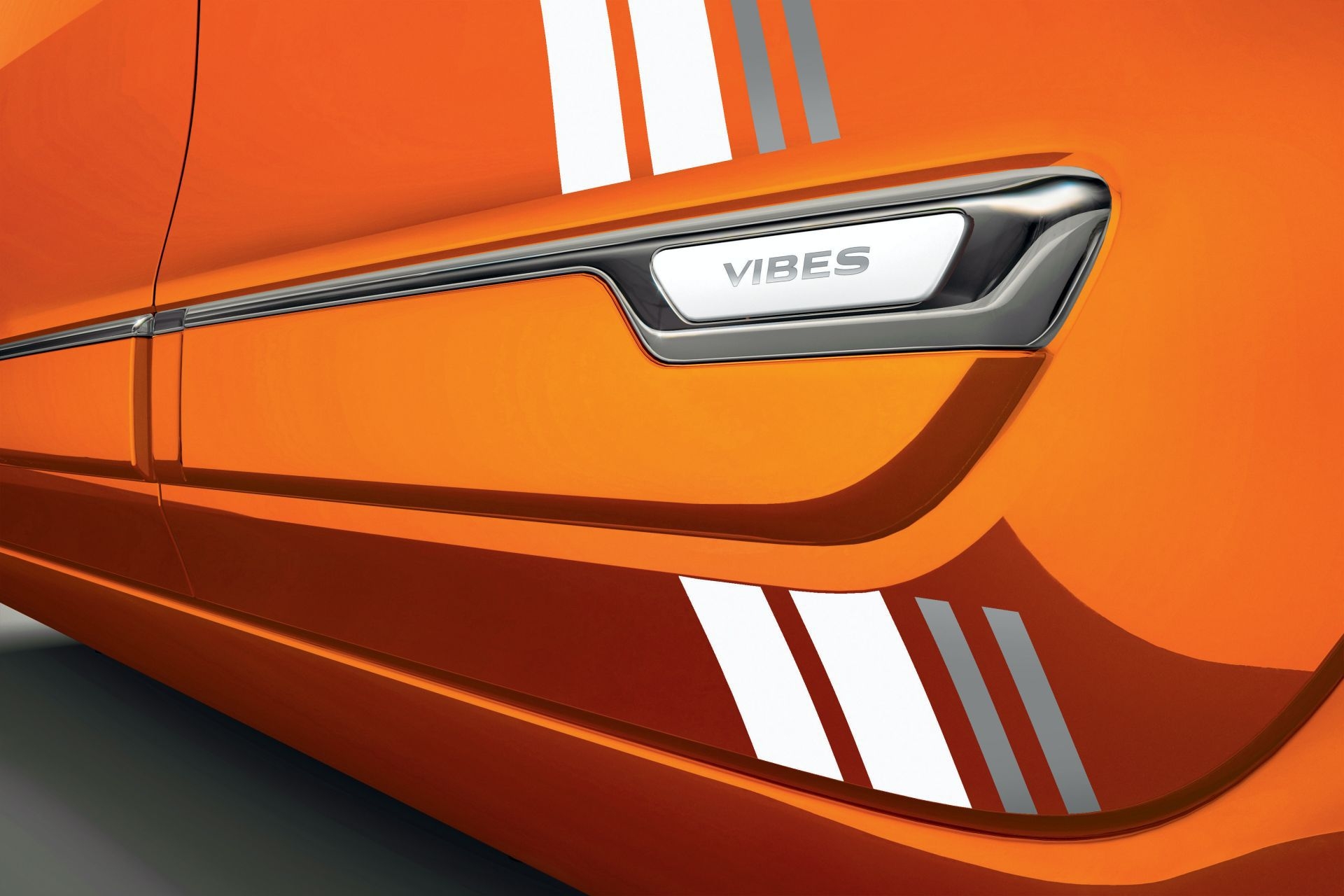 Renault เปิดตัว Twingo Z.E รุ่นพิเศษ Vibes ดีไซน์ใหม่สีสันฉูดฉาด