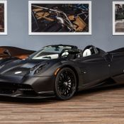 รถแบทแมน! Pagani Huayra Roadster ไฮเปอร์คาร์วิ่งได้จริงบนท้องถนน