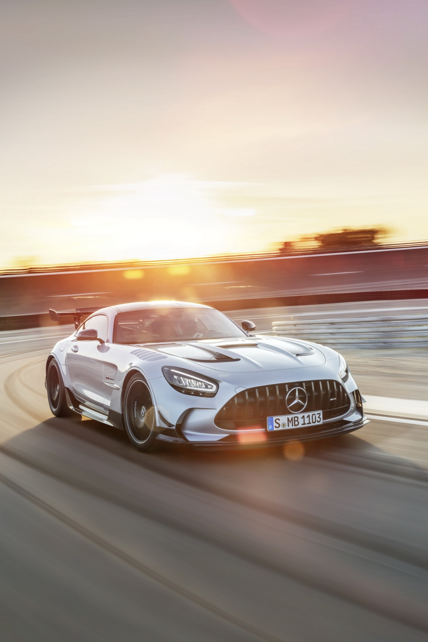 เปิดตัวที่อังกฤษ! Mercedes-AMG GT Black Series 2021 เคาะราคาขายที่ 13.6 ล้านบาท