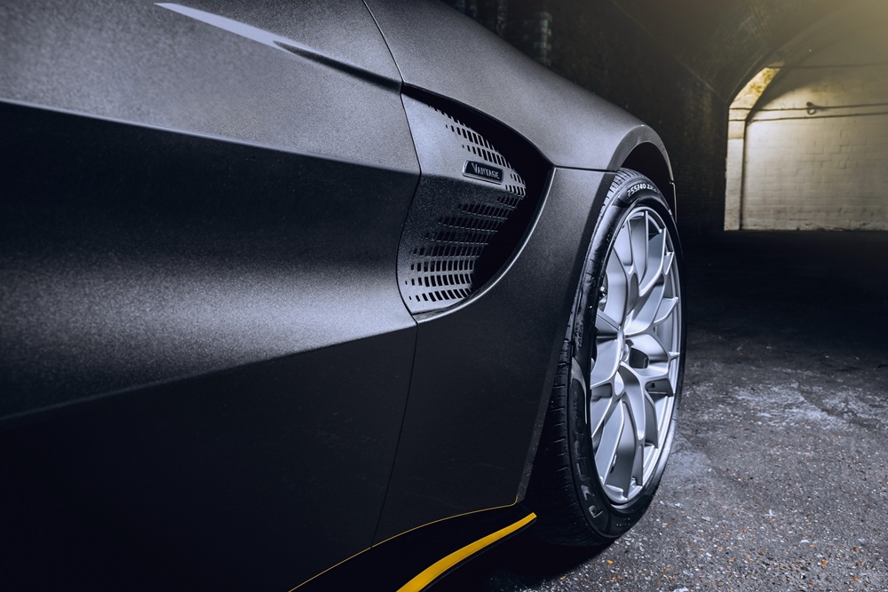 สาวก เจมส์ บอนด์ ฟิน! Aston Martin เผยรถใหม่ 2 รุ่นหรูในคอนเซ็ปต์ 007 Editions