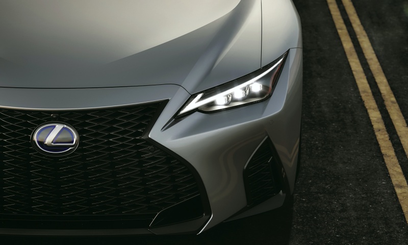 Lexus IS300h 2021