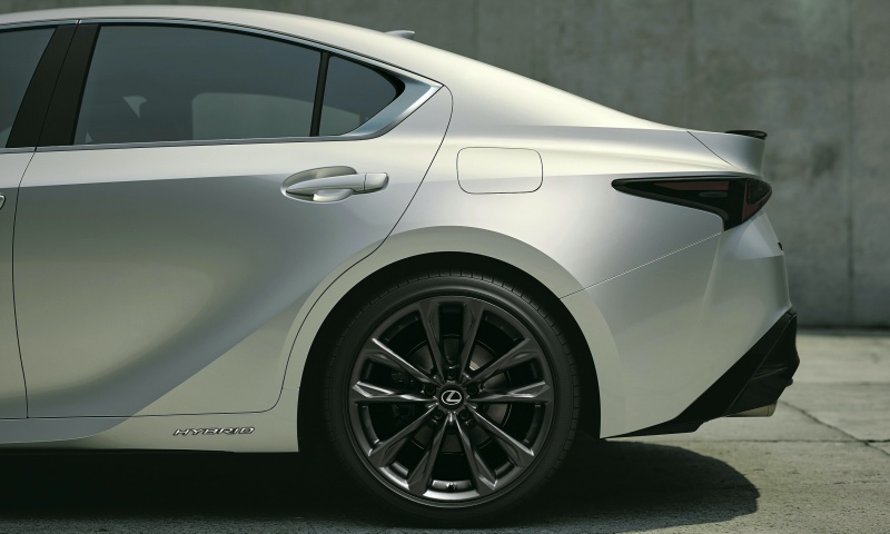 Lexus IS300h 2021