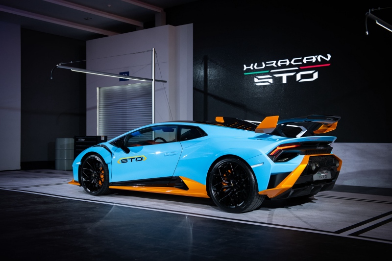 Lamborghini Huracán STO 2021