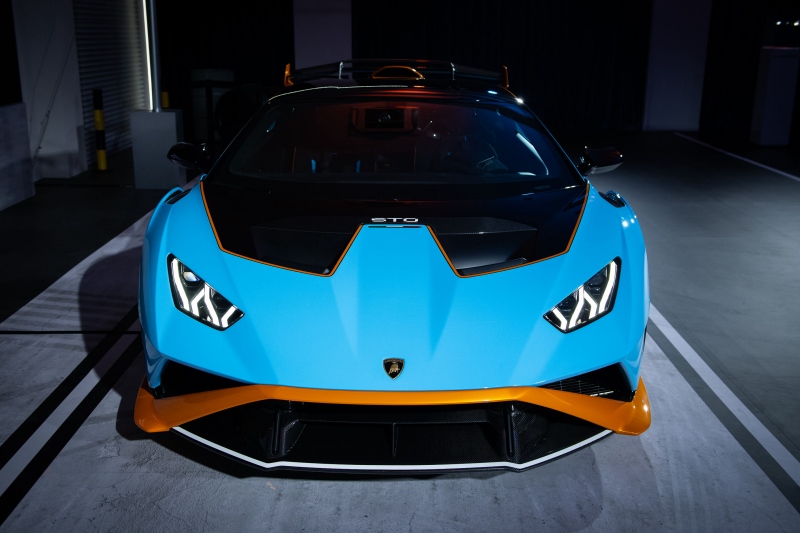 Lamborghini Huracán STO 2021