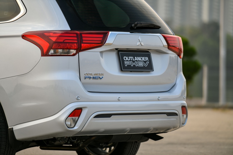 Mitsubishi Outlander PHEV 2021