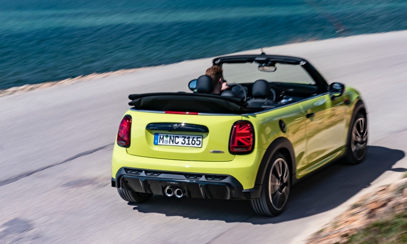 MINI JCW Convertible 2021