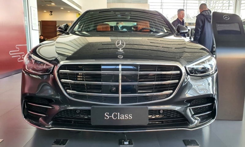 Mercedes-Benz S-Class (W223) China-spec