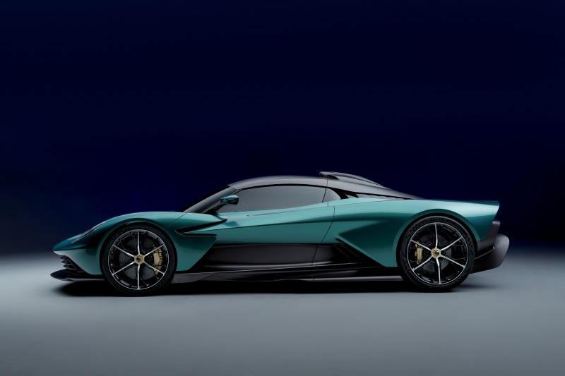 Aston Martin Valhalla 2022