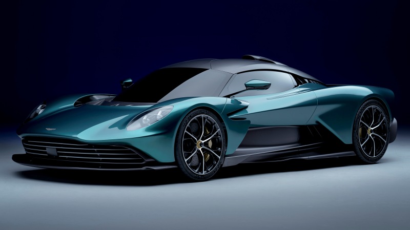 Aston Martin Valhalla 2022