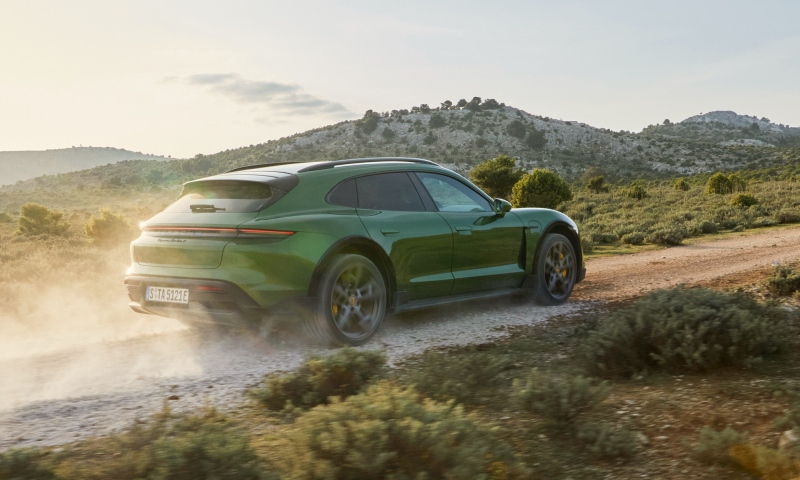 Porsche Taycan Cross Turismo 2022