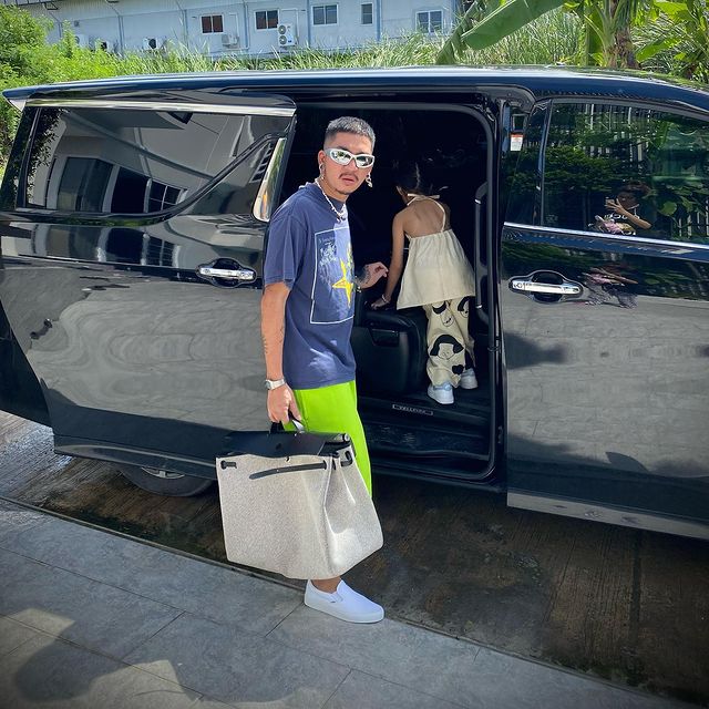 แจ๊ส ชวนชื่น