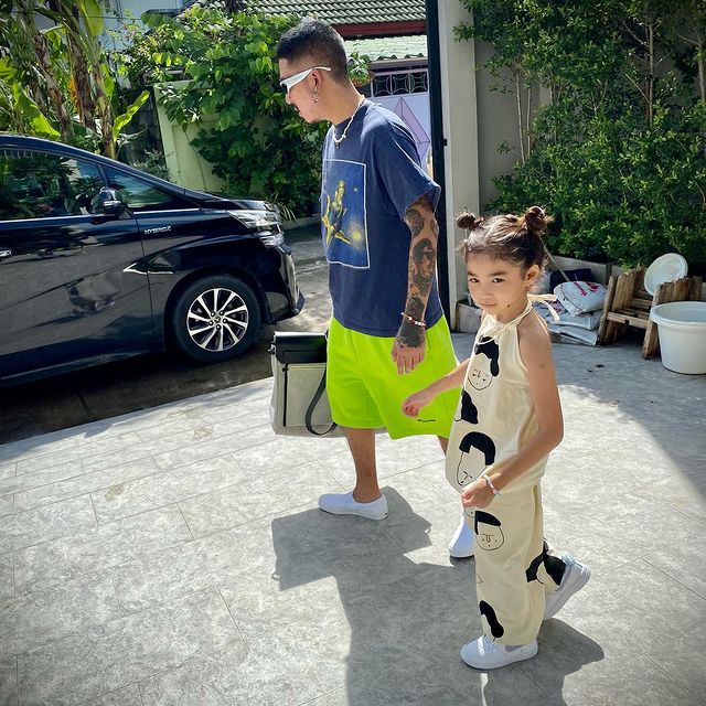 แจ๊ส ชวนชื่น