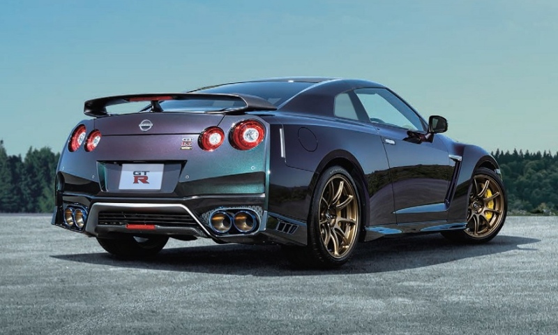 Nissan GT-R T-Spec / GT-R Premium Luxury