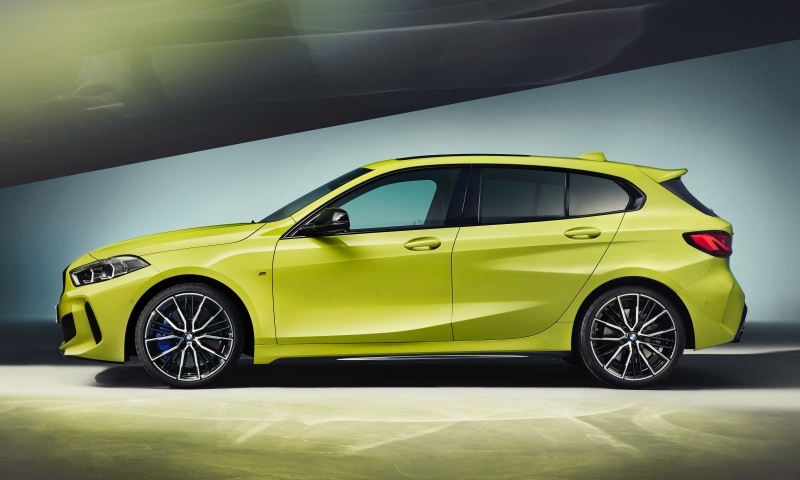 BMW M135i xDrive 2022