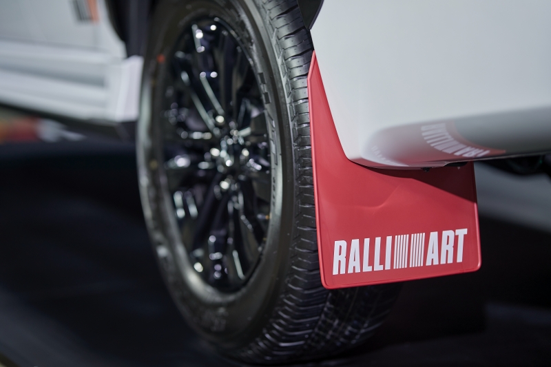 Mitsubishi Pajero Sport Ralliart 2022