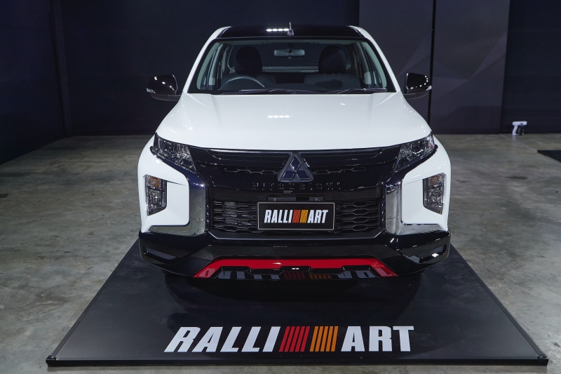 Mitsubishi Pajero Sport Ralliart 2022