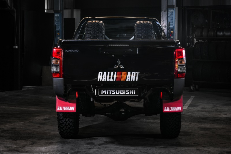 Mitsubishi RALLIART เผยโฉมรถแข่งแรลลี่ Mitsubishi Triton