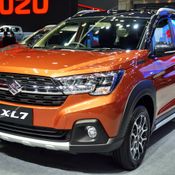 Suzuki XL7